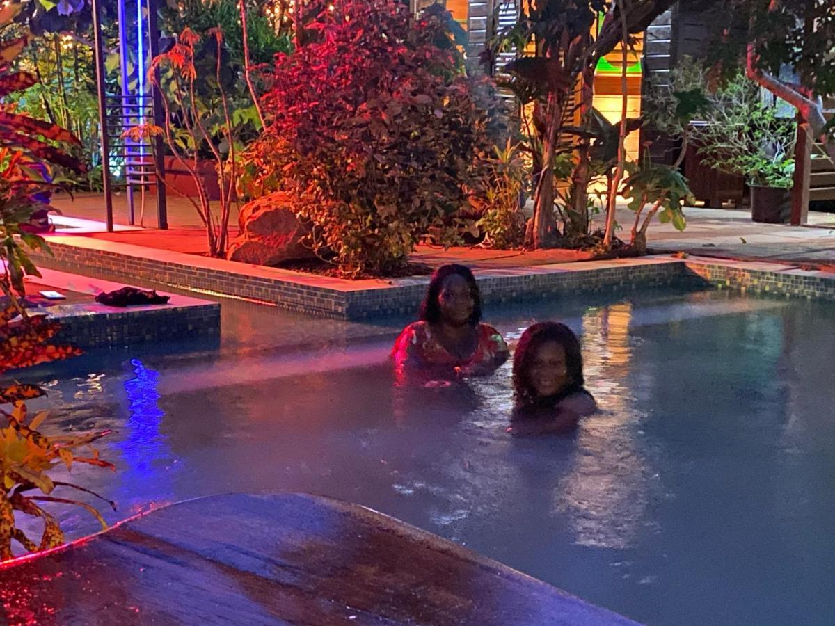 Taman Indah Resort Tamanredjo Ngoại thất bức ảnh