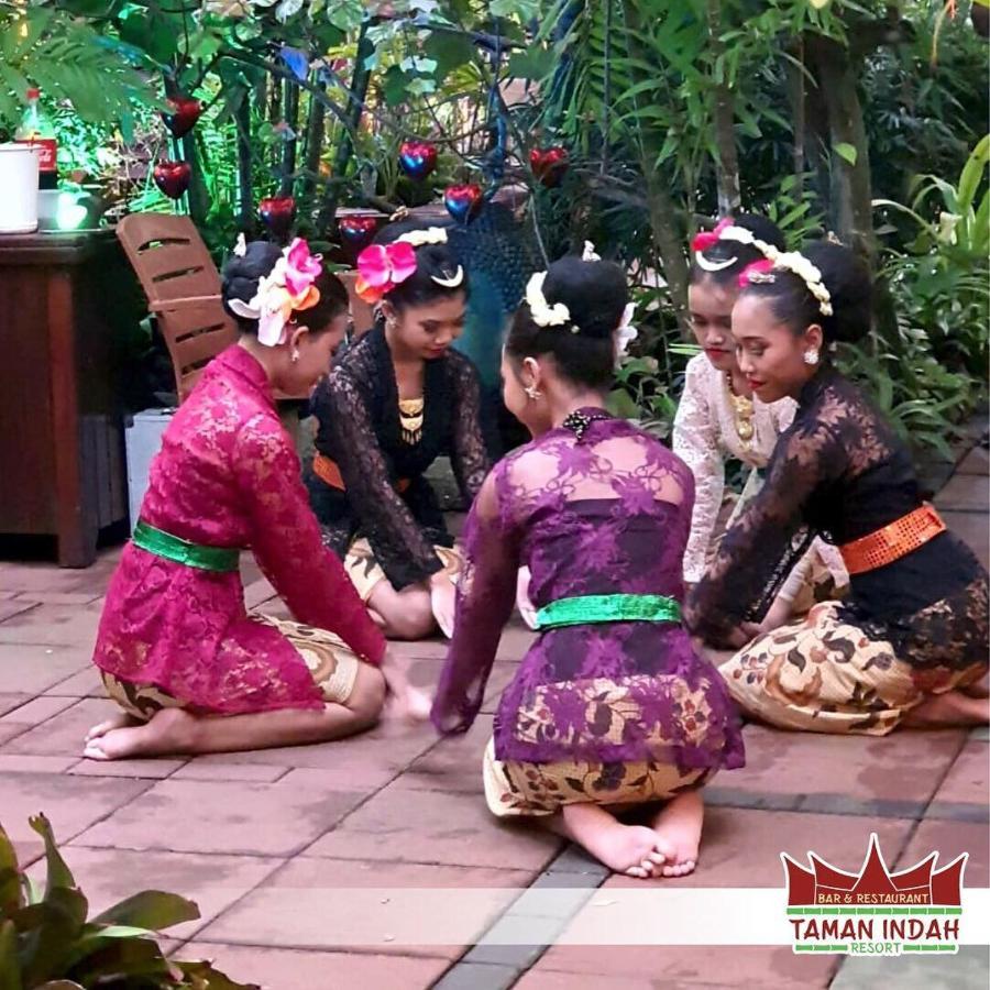 Taman Indah Resort Tamanredjo Ngoại thất bức ảnh