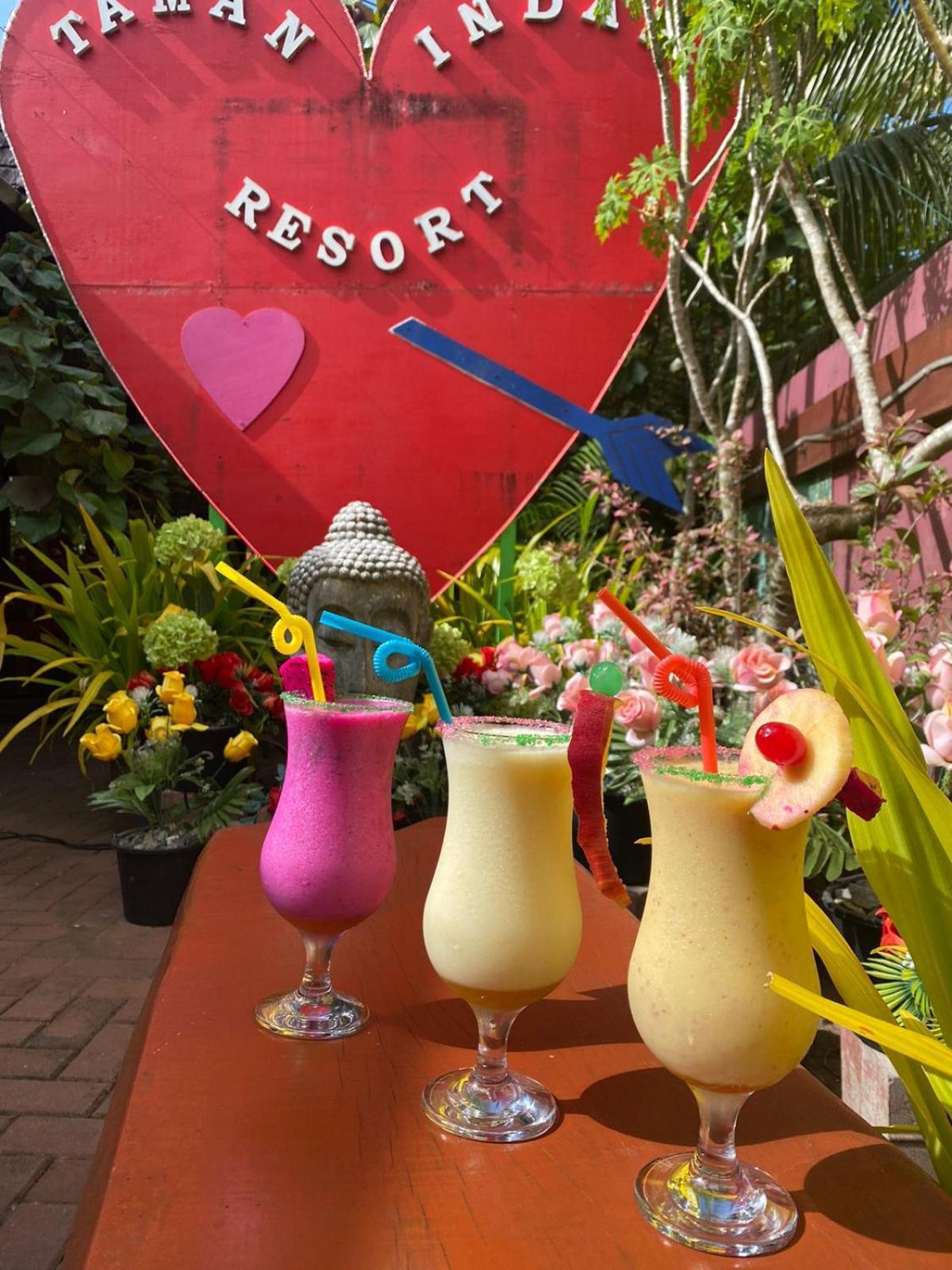 Taman Indah Resort Tamanredjo Ngoại thất bức ảnh